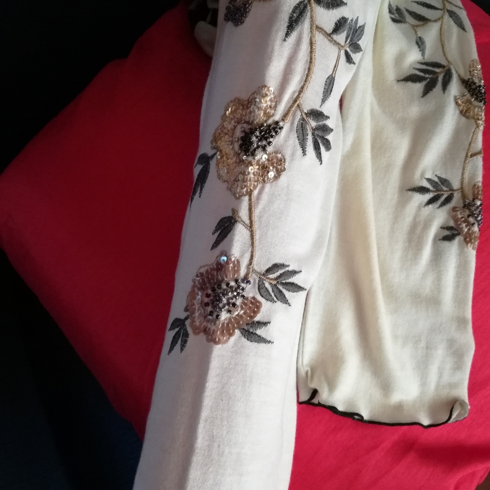 Dress - Picture 8 of 8
